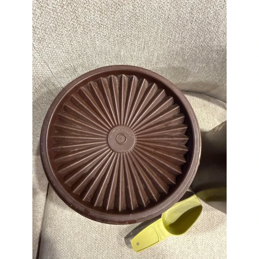 Vintage Tupperware Canister Set Brown Gold Leaf Servalier Lids 5pc Scoop Nesting